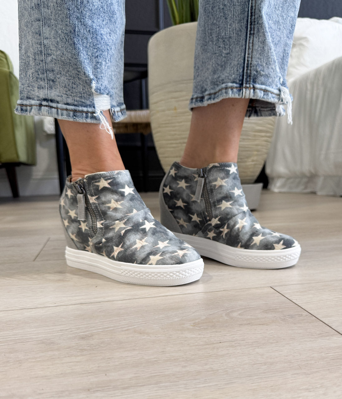 Ari Sneaker Wedge in Denim