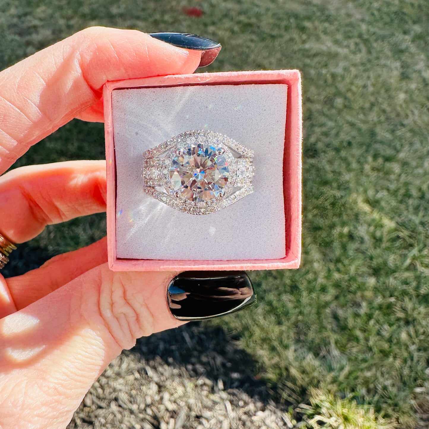 Celeste Halo Ring