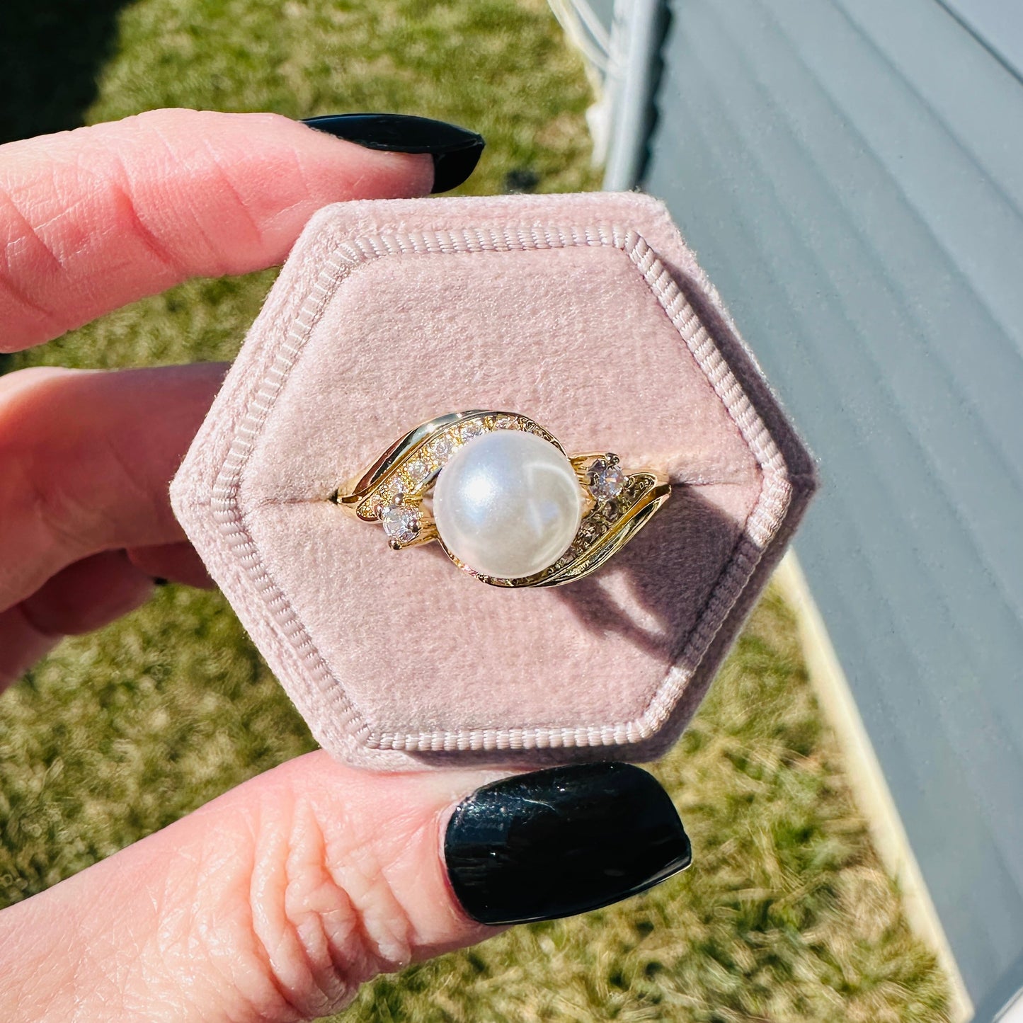 Pearl Twist Zircon Ring