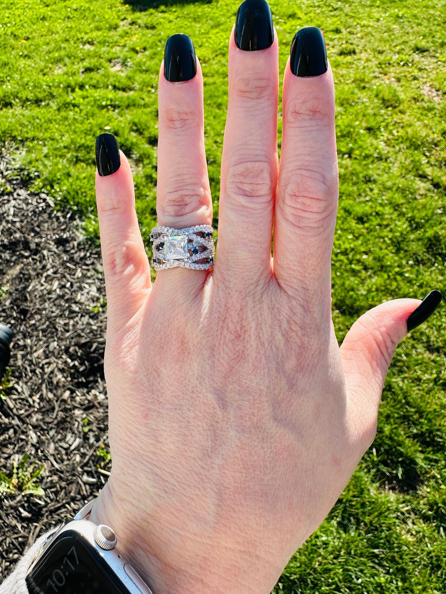 Elowen Sapphire Luxe Band Ring