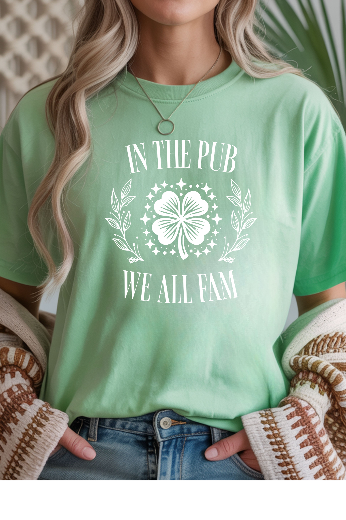 In The Pub Graphic Tee